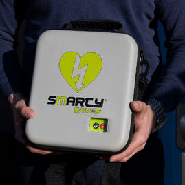 Zväčšiť fotografiu - Defibrilátory nájdete aj v modrých autobusoch na hornej nitre - 20220314_PD_SAD_011w