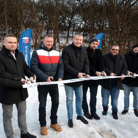 Zväčšiť fotografiu - Do bošáckej doliny vedie vynovená cesta za viac ako 1 mil. eur - 20211213_NOVA_BOSACA_cesta_019w