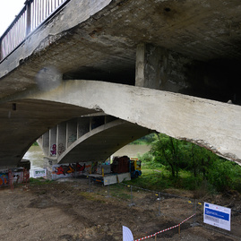Zväčšiť fotografiu - Doprava na orlovskom moste spustená! - Spustenie prác 8