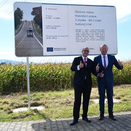 Zväčšiť fotografiu - Druhá zmena rozpočtu odzrkadľuje negatívny zvrat vo vývoji daňových príjmov