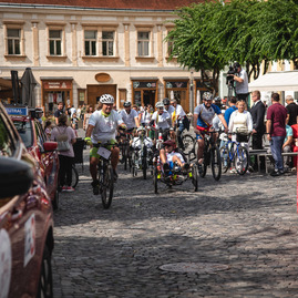 Zväčšiť fotografiu - Káčer bicykloval aj po najobľúbenejšej župnej cyklotrase - TSK_Káčer na bicykli_mini-26