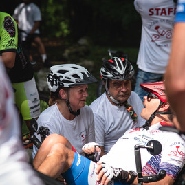 Zväčšiť fotografiu - Káčer bicykloval aj po najobľúbenejšej župnej cyklotrase - TSK_Káčer na bicykli_mini-41