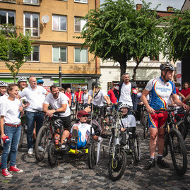Zväčšiť fotografiu - Káčer bicykloval aj po najobľúbenejšej župnej cyklotrase - TSK_Káčer na bicykli_mini-5