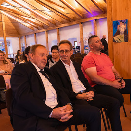 Zväčšiť fotografiu - Kraj premiérovo ocenil dlhoročných cestárov - TSK_oceňovanie SC TSK_mini (13 of 106)