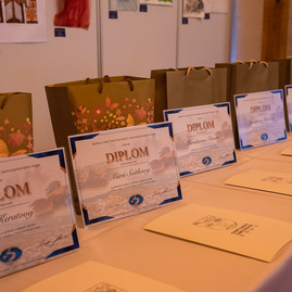 Zväčšiť fotografiu - Kraj premiérovo ocenil dlhoročných cestárov - TSK_oceňovanie SC TSK_mini (1 of 106)