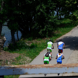 Kraj šliape do pedálov a usilovne pracuje na medzinárodnej cyklotrase, ktorá spojí dve krajiny, kraje i dva hrady - 20190617_cyklotrasa_TN_NEMSOVA_002w