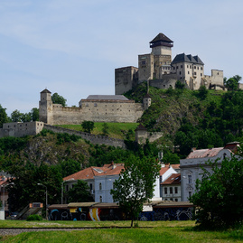 Kraj šliape do pedálov a usilovne pracuje na medzinárodnej cyklotrase, ktorá spojí dve krajiny, kraje i dva hrady - 20190617_cyklotrasa_TN_NEMSOVA_006w