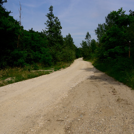 Kraj šliape do pedálov a usilovne pracuje na medzinárodnej cyklotrase, ktorá spojí dve krajiny, kraje i dva hrady - 20190617_cyklotrasa_TN_NEMSOVA_031w
