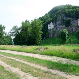 Kraj šliape do pedálov a usilovne pracuje na medzinárodnej cyklotrase, ktorá spojí dve krajiny, kraje i dva hrady - 20190617_cyklotrasa_TN_NEMSOVA_040w