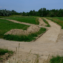 Kraj šliape do pedálov a usilovne pracuje na medzinárodnej cyklotrase, ktorá spojí dve krajiny, kraje i dva hrady - 20190617_cyklotrasa_TN_NEMSOVA_050w