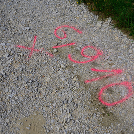 Kraj šliape do pedálov a usilovne pracuje na medzinárodnej cyklotrase, ktorá spojí dve krajiny, kraje i dva hrady - 20190617_cyklotrasa_TN_NEMSOVA_055w