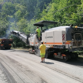 Zväčšiť fotografiu - Kraj tento rok opravil takmer 73 km ciest za viac ako 15 mil. eur - Beluša_R (4)