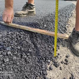 Zväčšiť fotografiu - Kraj tento rok opravil takmer 73 km ciest za viac ako 15 mil. eur - Lednické Rovne_R (1)