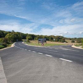 Zväčšiť fotografiu - Medzi novým mestom nad váhom a myjavou už motoristi využívajú vynovený úsek cesty - TSK_Cesta NM-MY (24 of 46)