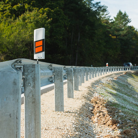Zväčšiť fotografiu - Medzi novým mestom nad váhom a myjavou už motoristi využívajú vynovený úsek cesty - TSK_Cesta NM-MY (45 of 46)