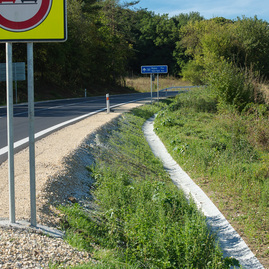 Zväčšiť fotografiu - Medzi novým mestom nad váhom a myjavou už motoristi využívajú vynovený úsek cesty - TSK_Cesta NM-MY (7 of 46)