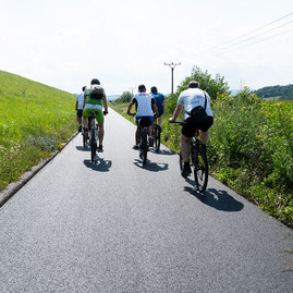 Zväčšiť fotografiu - Medzi novým mestom nad váhom a trenčínom je hotových už 12 km novej cyklotrasy - 20200724_cyklotrasa_TN_NM_016w
