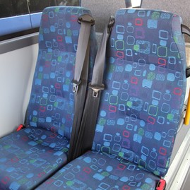 Zväčšiť fotografiu - Na krajských cestách oddnes stretnete dvadsiatku nových modrých autobusov - IMG_4866