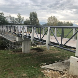 Na vznikajúcej cyklotrase medzi trenčínom a nemšovou začali s asfaltovaním prvých kilometrov - IMG_3147