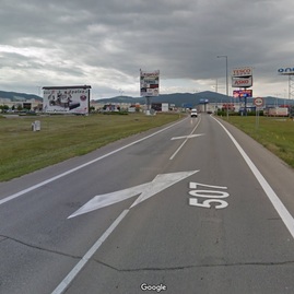 Zväčšiť fotografiu - Na župnom úrade diskutovali o odľahčení cesty ii/507 pri oc laugaricio - cesta 1