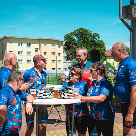 Zväčšiť fotografiu - Najnovší úsek vážskej magistrály prišli slávnostne otvoriť stovky cyklistov - TSK_Otvorenie cyklotrasy_LA-PU_mini-92