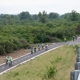 Zväčšiť fotografiu - Najobľúbenejšia župná cyklotrasa vedie popod skalku - cyklo16