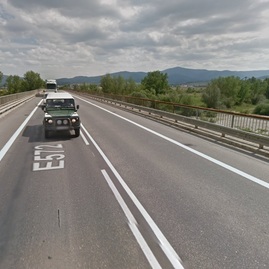 Zväčšiť fotografiu - Nájsť optimálne riešenie obchádzkových trás počas rekonštrukcie „panelky“ nebude ľahké - I9 google maps 2