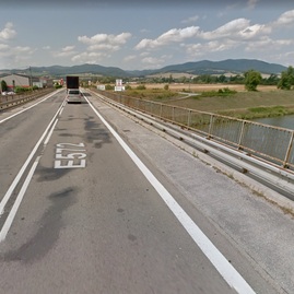Zväčšiť fotografiu - Nájsť optimálne riešenie obchádzkových trás počas rekonštrukcie „panelky“ nebude ľahké - I9 google maps 3
