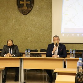 Zväčšiť fotografiu - Nájsť optimálne riešenie obchádzkových trás počas rekonštrukcie „panelky“ nebude ľahké - IMG_5104