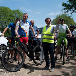 Zväčšiť fotografiu - Novovybudovaný cyklistický tunel aj príprava na lávku - 20230522_TSK_130w