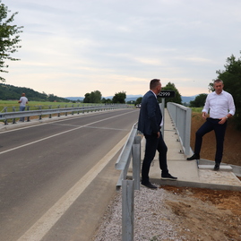 Zväčšiť fotografiu - Obce chocholná-velčice a kostolná-záriečie spája úplne nový most - IMG_9433