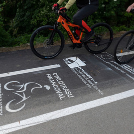 Zväčšiť fotografiu - Od hradu k hradu sa čoskoro odveziete komfortnejšie - 20200601_TSK_cyklotrasa_041w