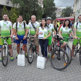 Piaty ročník populárnej súťaže do práce na bicykli absolvujú opäť aj zamestnanci trenčianskej župy, a to historicky s najväčším počtom tímov - IMG_20170629_163351