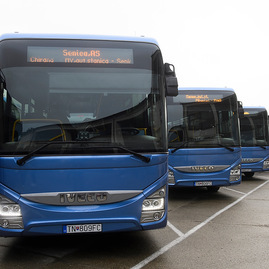 Po krajských cestách od dnes jazdí 30 modrých autobusov novej generácie - 20161111_TN_SAD_foto_Radovan_Stoklasa_019w