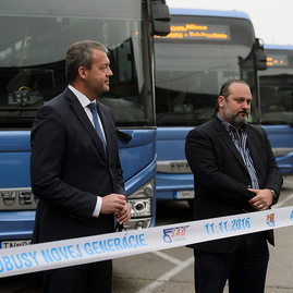 Po krajských cestách od dnes jazdí 30 modrých autobusov novej generácie - vyber (4)