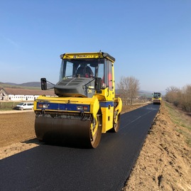Zväčšiť fotografiu - Pohybovať sa po stavbe cyklotrasy je zakázané - IMG_4455