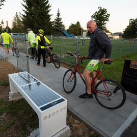 Zväčšiť fotografiu - Popri cyklotrase vznikajú nové pracovné miesta - 20200918_tyzden_mobility_080w