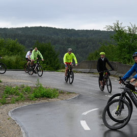 Zväčšiť fotografiu - Považskobystričania sa už nevedia dočkať novej cyklotrasy - 20230803_TSK_039w
