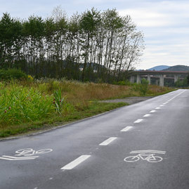 Zväčšiť fotografiu - Považskobystričania sa už nevedia dočkať novej cyklotrasy - 20230803_TSK_048w