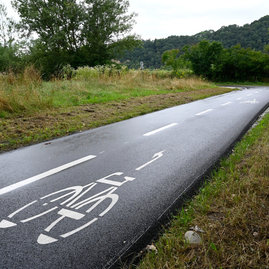 Zväčšiť fotografiu - Považskobystričania sa už nevedia dočkať novej cyklotrasy - 20230803_TSK_054w