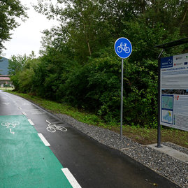 Zväčšiť fotografiu - Považskobystričania sa už nevedia dočkať novej cyklotrasy - 20230803_TSK_065w