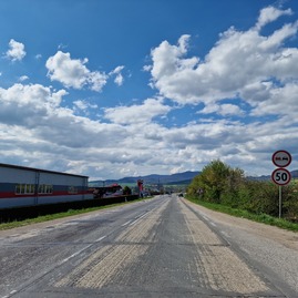 Zväčšiť fotografiu - Pozor! časť „panelky“ pri trenčíne predčasne uzavreli - 20230420_145324