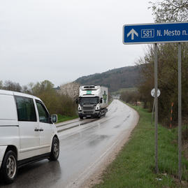Zväčšiť fotografiu - Práce napredujú aj medzi novým mestom nad váhou a myjavou - 20230413_TSK_cesty_072w