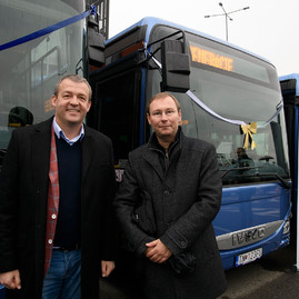 Predčasný vianočný darček v podobe dvadsaťpäťky modrých autobusov odovzdaný do užívania cestujúcej verejnosti - 20181124_TN_TSK_SAD_autobusy_052w