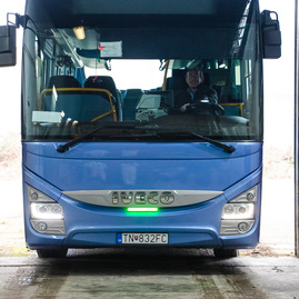 Zväčšiť fotografiu - Predné brzdové svetlo pilotne aj na modrých autobusoch - TSK_predne brzdove_SADTN_mini (25 of 37)
