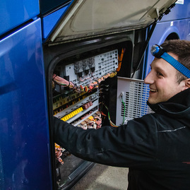 Zväčšiť fotografiu - Predné brzdové svetlo pilotne aj na modrých autobusoch - TSK_predne brzdove_SADTN_mini (5 of 37)