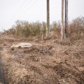 Zväčšiť fotografiu - Pri výstavbe cyklotrás župa rieši aj dlhoročný problém – skládky odpadu - TSK_SC_čistenie skládky_web-22