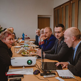 Zväčšiť fotografiu - Pri výstavbe hornonitrianskej cyklomagistrály bude spolupráca mimoriadne dôležitá - TSK_cykloHN_mini-2