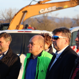 Prvé kilometre vážskej cyklomagistrály sú už realitou. o tom, aký názov megaprojekt dostane, rozhodne verejnosť. - IMG_9535