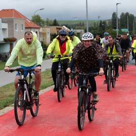 Zväčšiť fotografiu - Prvú časť hornonitrianskej cyklomagistrály otvorili spoločnou jazdou - 20230923_PE_019w